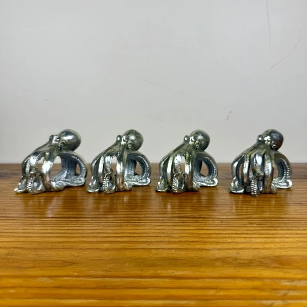 Set of 4 Silver Octopus Napkin Rings | Coastal Resin Sculpted Design | Nautical - Picture 5 of 15